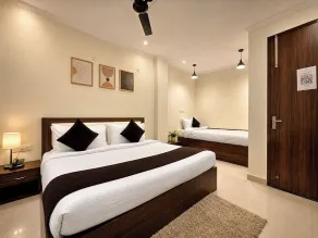 Rukmani inn hotel near prem mandir - Habitación