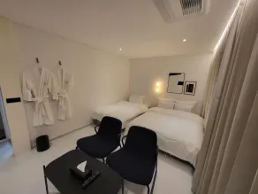 Anook Hotel Osan - Chambre