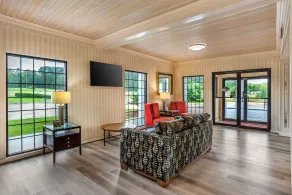 Econo Lodge Inn & Suites Philadelphia MS - Hall