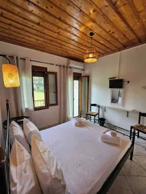 The Pine Trees - Habitación