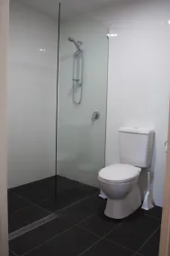 Tiki Hotel Apartments Surfers Paradise - Salle de bain