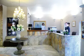Les Tanneurs - Reception