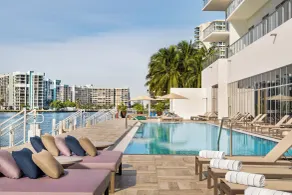 Hyde Beach House - Piscine