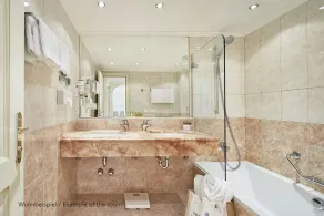 Grand Hotel Zell am See - Bathroom