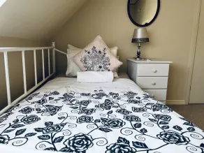 Serenity - Room