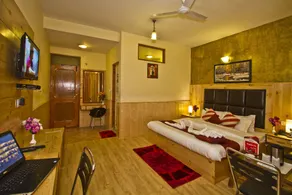 New Harmony Inn - Room