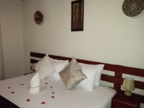 Chobe Sunset Chalets - Room