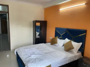 Roomshala 123 Happy Homes Saket - Chambre