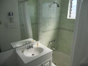 LA Adventurer Hotel - Salle de bain