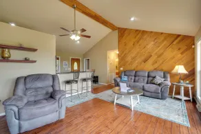 Group Getaway Near Dale Hollow Lake w/ Hot Tub - Innvendig