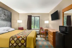 Super 8 by Wyndham Hannibal - Chambre