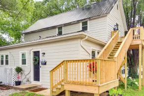 4 Mi to Nolichucky River: Apt w/ Shared Yard! - Interiör
