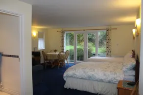 Courtlands Nurseries B&B - Room