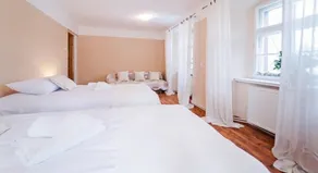 EverySky Pocztowa - Quarto