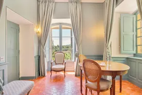 Château de Fonscolombe - Relais & Châteaux - Vue de la chambre