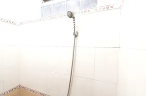 Hotel O Wisma Jasmine Syariah - Badezimmer