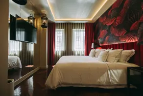 The Felix 10 - Room