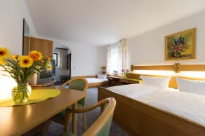 Hotel Dreisonnenberg - Room