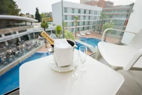 Hotel Morlans Suites - Adults Only - Vue de la chambre