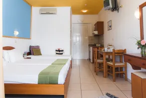 Yiannis Manos Hotel Resort - Chambre