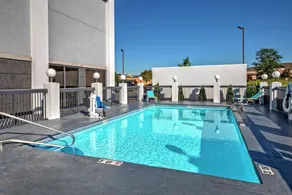 Hampton Inn Tullahoma - Piscine