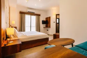 Cezar's Airport Hotel - Chambre