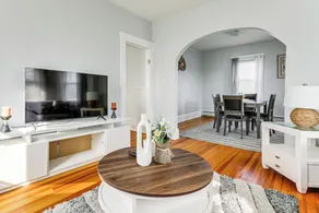 5 Mi to Brown U: Pet-friendly Apt, Walk to Dining! - Innvendig