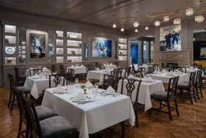 The Drake Oak Brook, Autograph Collection - Restaurant