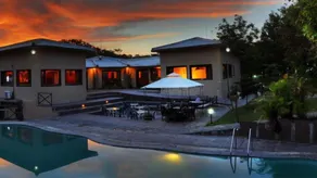 The Kikar Lodge - Piscina