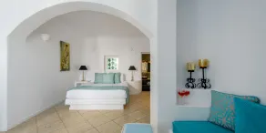 Above Blue Suites - Chambre