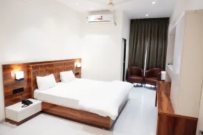 Emerald Nest - Room