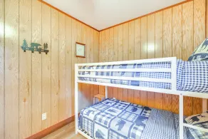 Dock, Kayaks & Fire Pit: Solon Springs Lake Escape - Interior
