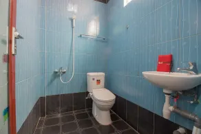 RedDoorz @ Batam Center 2 - Bathroom