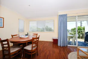 Sunbright 2/5 Petrel Street - In-room dining
