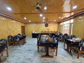 Seven Hills Hotel Srinagar  - Restaurant