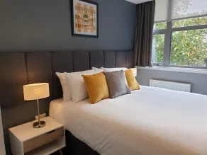 The Spires Serviced Apartments Cardiff - Room