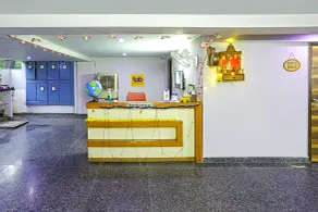 FabHotel White House BNB - Nr Yashobhoomi Convention Centre - Reception