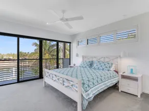 WATERFRONT HOME BORDERING MOOLOOLABA - Camera