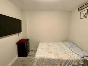 Toronto Furnished Rooms - Habitación