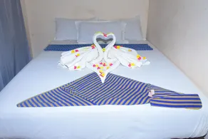 Hotel Aishwariyam - Chambre
