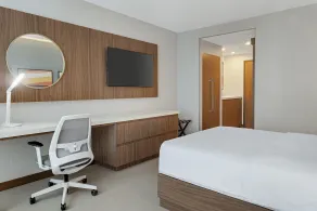 Hilton Garden Inn San Jose Airport City Mall - Room