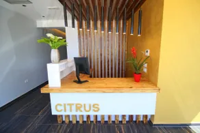 Hotel Citrus - Entrée intérieure