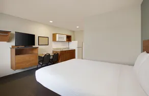 WoodSpring Suites Frederick I-70 - Room