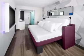 YOTEL Washington DC - Room