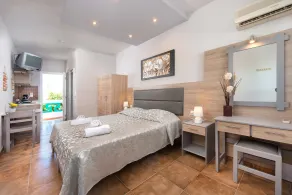 Melody Studios Faliraki - Chambre