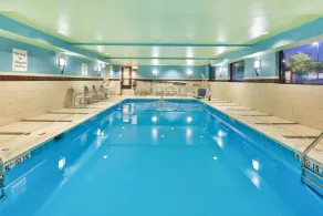 Holiday Inn Express - Waldorf by IHG - Pool