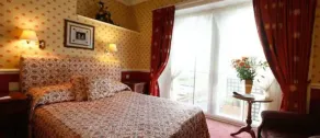 The Royal Hotel - Room