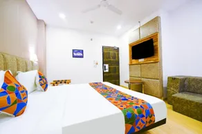 FabHotel The Residency 44 Noida - Camera