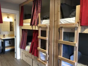 Eastside Guesthouse and Bivy - Chambre