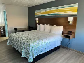 HomeTowne Studios by Red Roof Georgetown - Lexington North - Zimmer